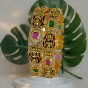 Gold Bangle B10023