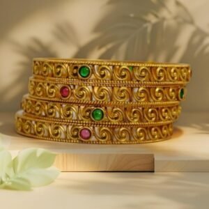 Gold Bangle B10025