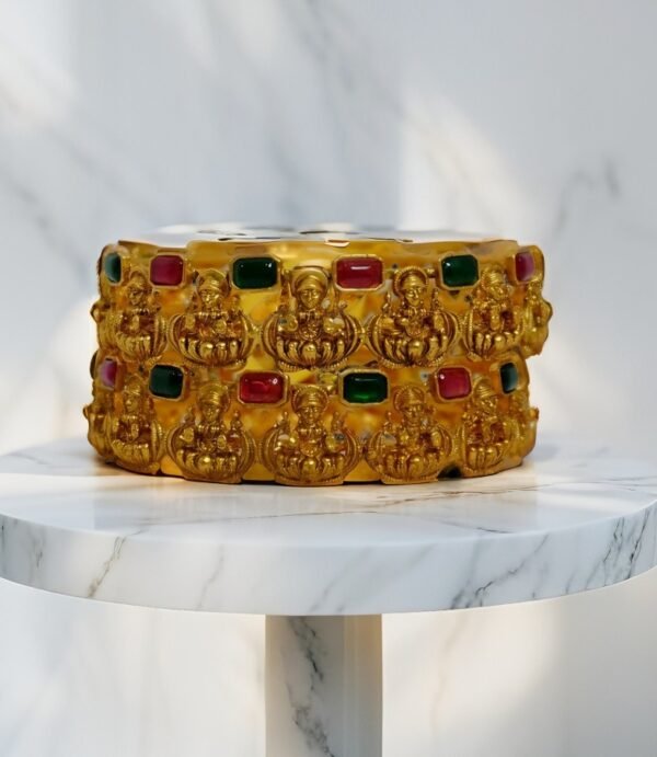 Gold Bangle B10032