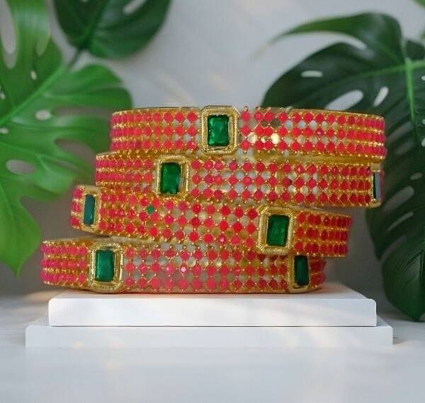 Gold Bangle B10033