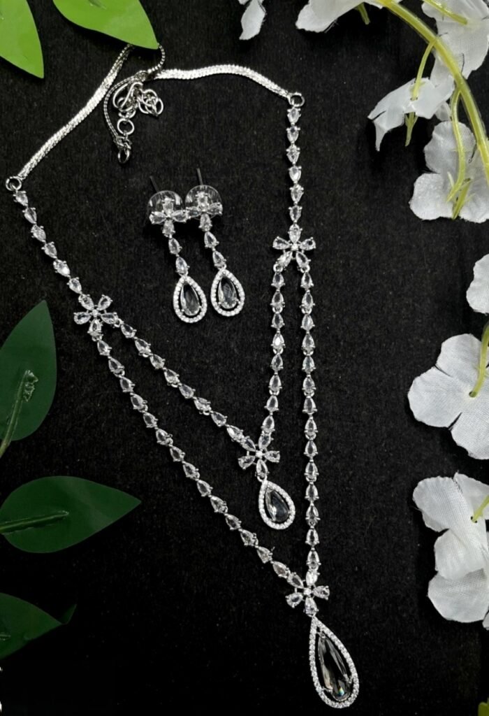 AD Short Necklace AN10009