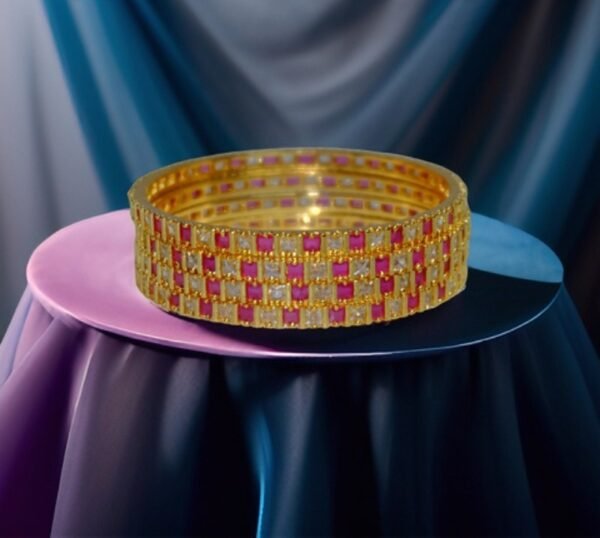 Gold Bangle B10041