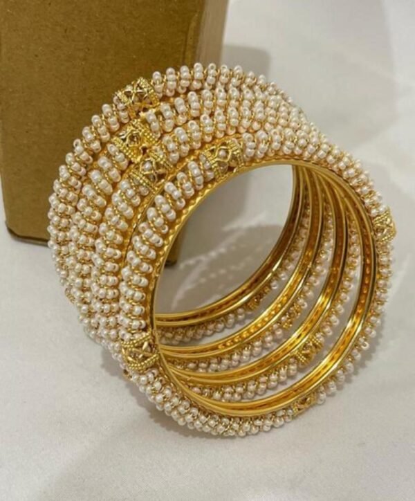 Gold Bangle B10042