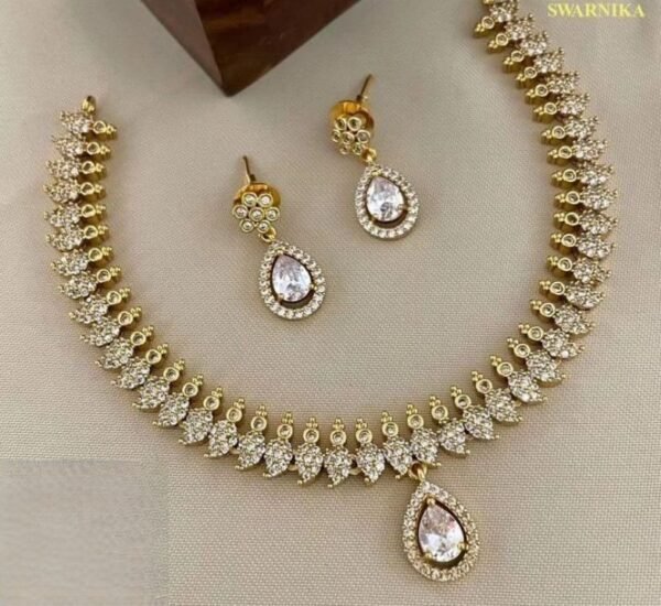 AD Short Necklace CN10008