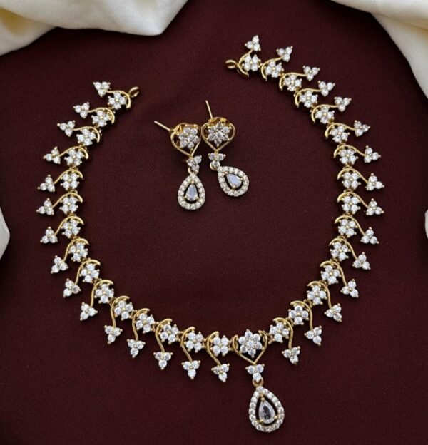 AD Necklace AN10025